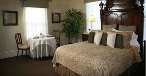 Kamer, privébadkamer | Een strijkplank/strijkijzer, gratis wifi, beddengoed