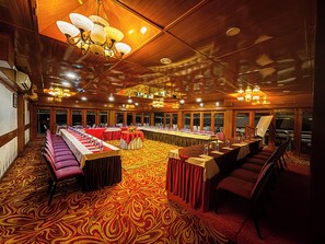 Banquet hall - ASIA SPA RESORT MCLEODGANJ, DHARAMSHALA CENTRALLY AIR CONDITIONED WITH HEATED SWIMMING POOL (Dharamshala)
