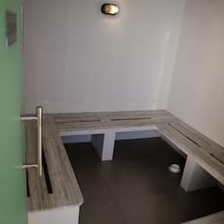 Behandlingsrum för par, bastu, ångbastu och kroppsbehandlingar