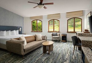 Deluxe Room, 1 King Bed