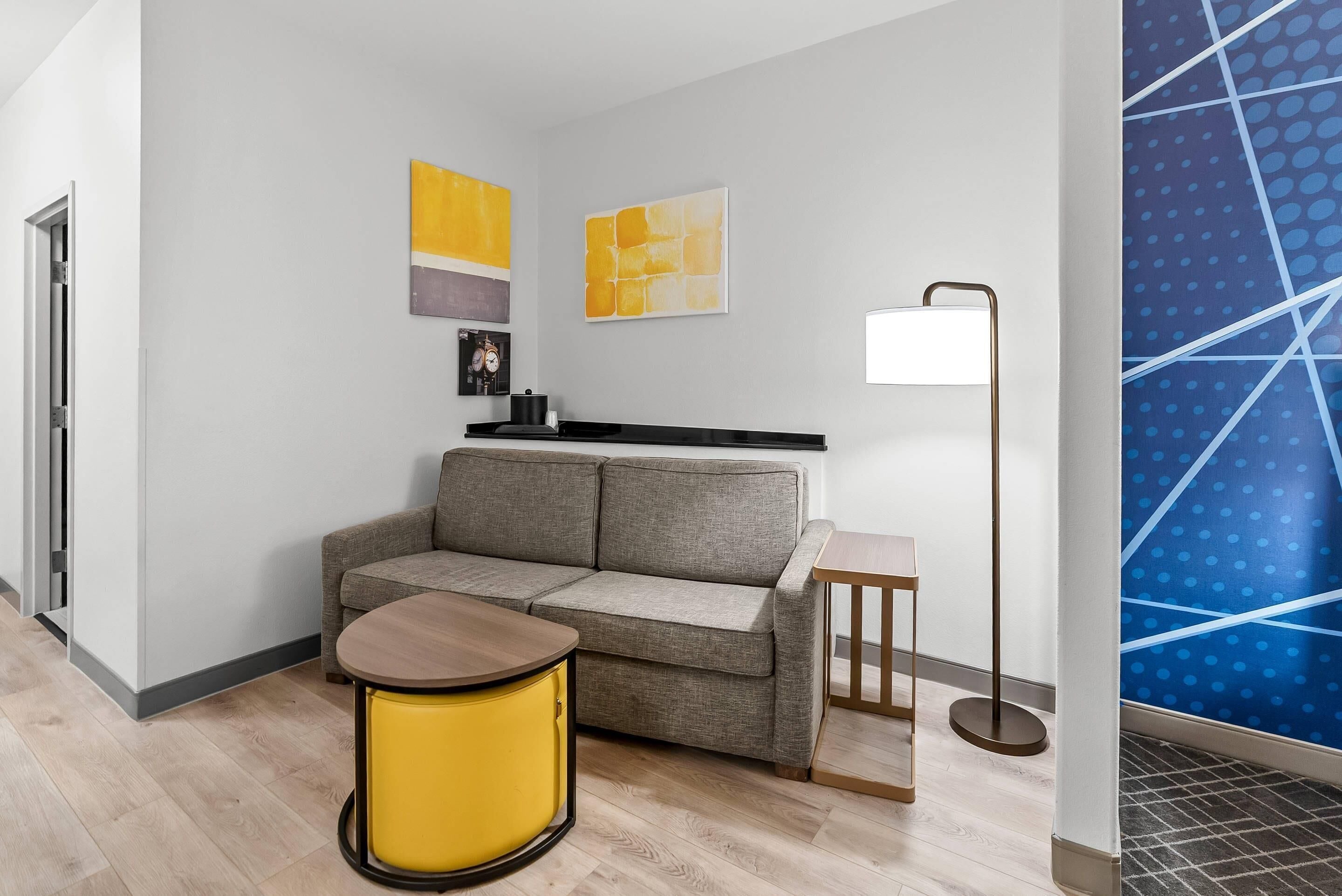 Suite, Non Smoking | Pillowtop beds, desk, laptop workspace, blackout drapes