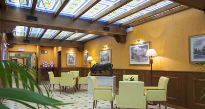 Hotel Agora Juan de Austria