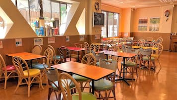 Frühstück, Mittagessen und Abendessen