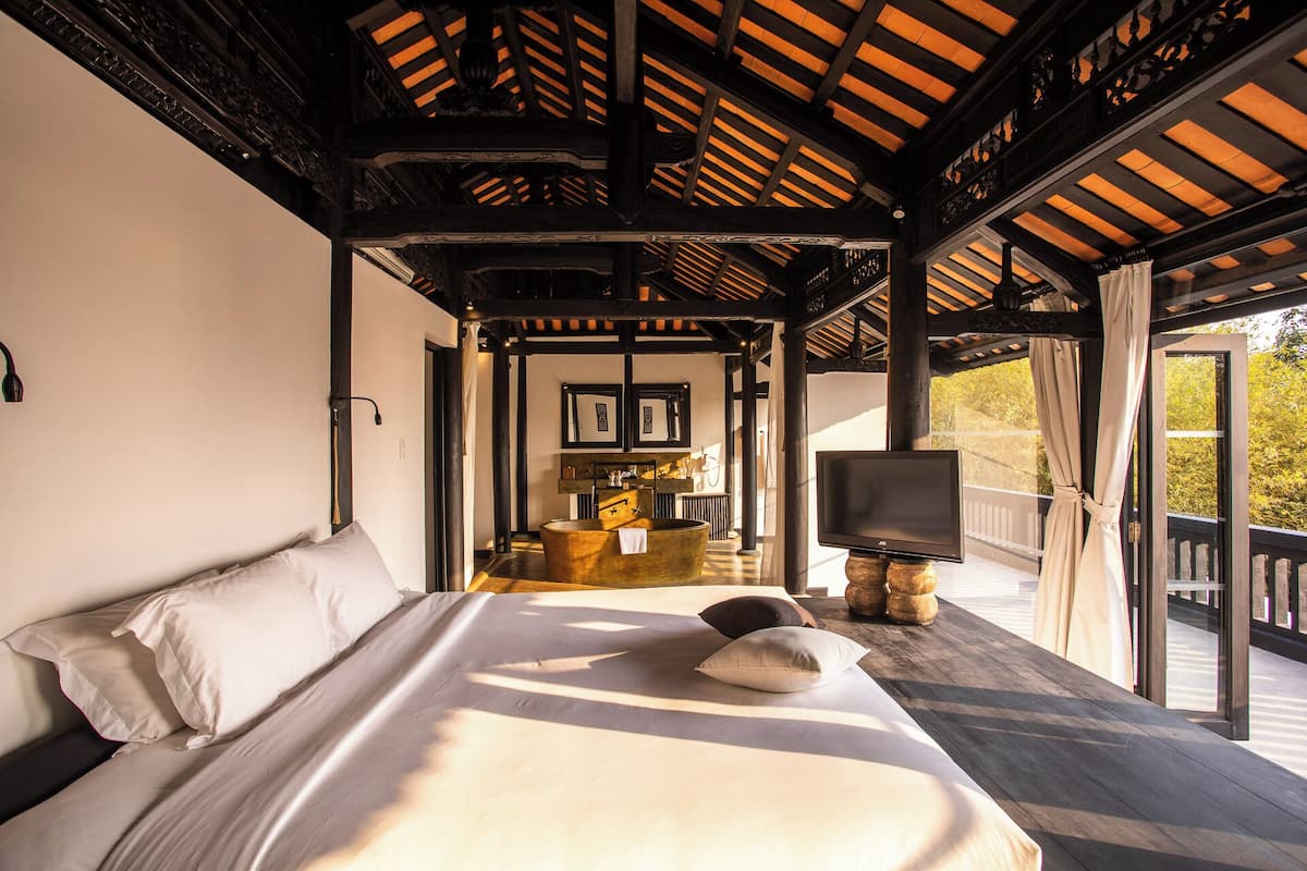 2 bedrooms pool villa | premium bedding, minibar, in-room safe, individually decorated