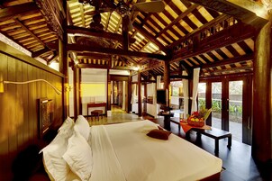 Ropa de cama de alta calidad y minibar 