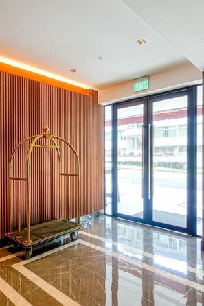 Reception - Nostalgia Hotel (Singapore)