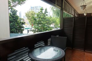 Balcony Room | Teras/patio