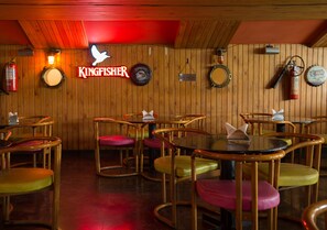 Bar (on property) - TSG EMERALD VIEW HOTEL AND SPA (Port Blair)
