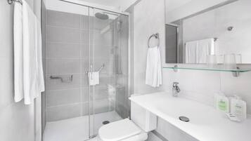 Standard Apartment, Balcony | Bathroom | Shower, hair dryer, towels, soap