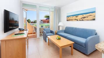 1 bedroom, in-room safe, blackout curtains, soundproofing