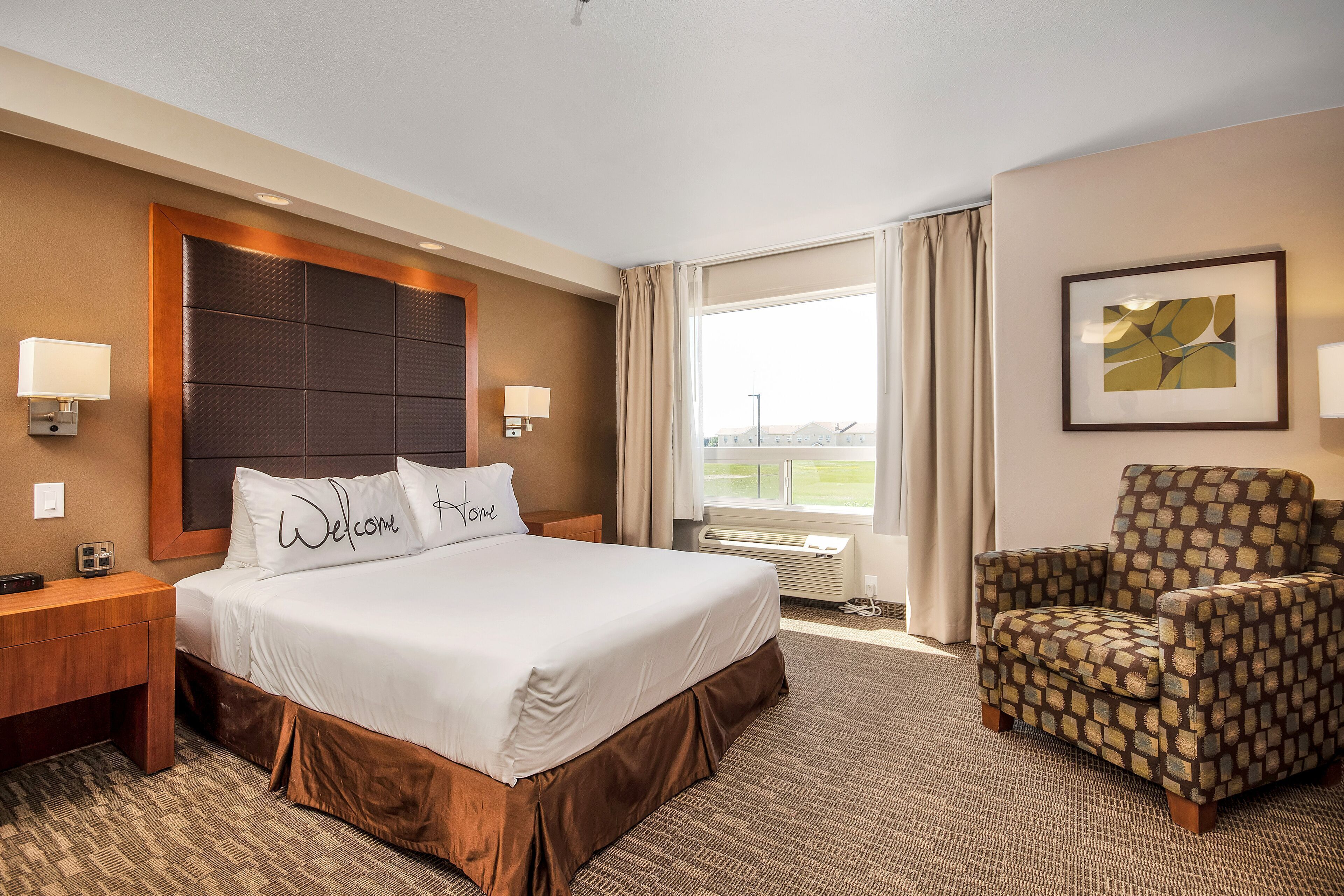 Pillow-top beds, desk, laptop workspace, blackout curtains