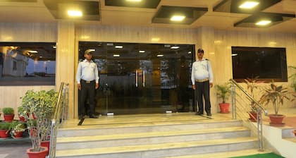 Hotel Taj Darbar
