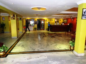 Check-in/check-out kiosk