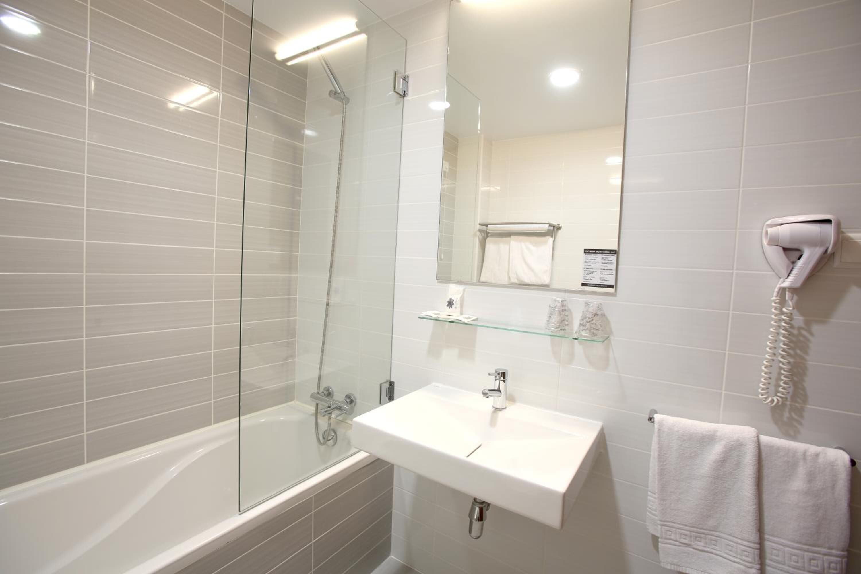 free toiletries, bidet, towels