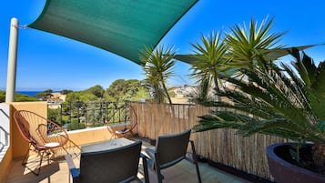 Chambre Double Supérieure | Terrasse/Patio