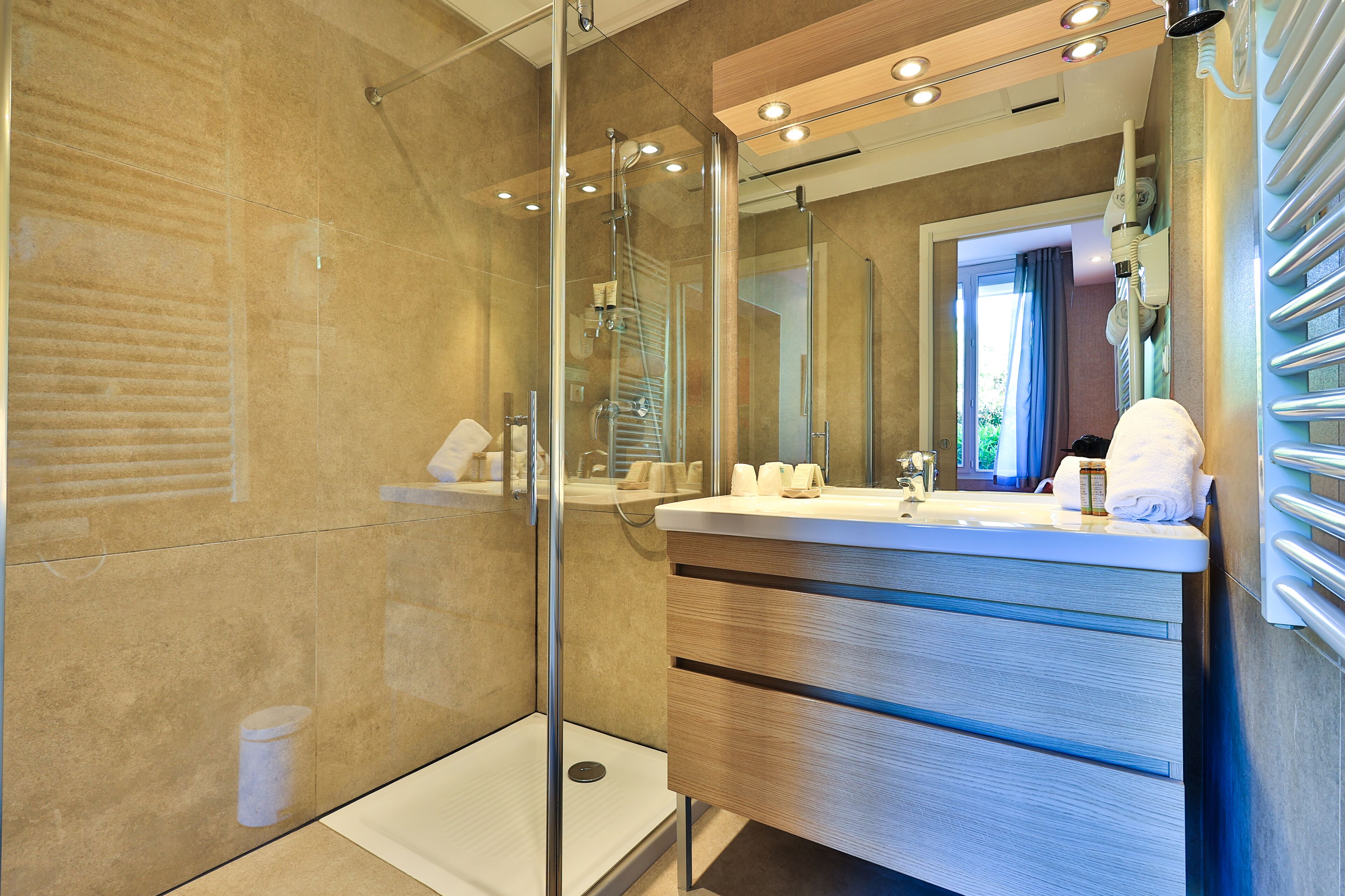 studio | bathroom | hair dryer, towels