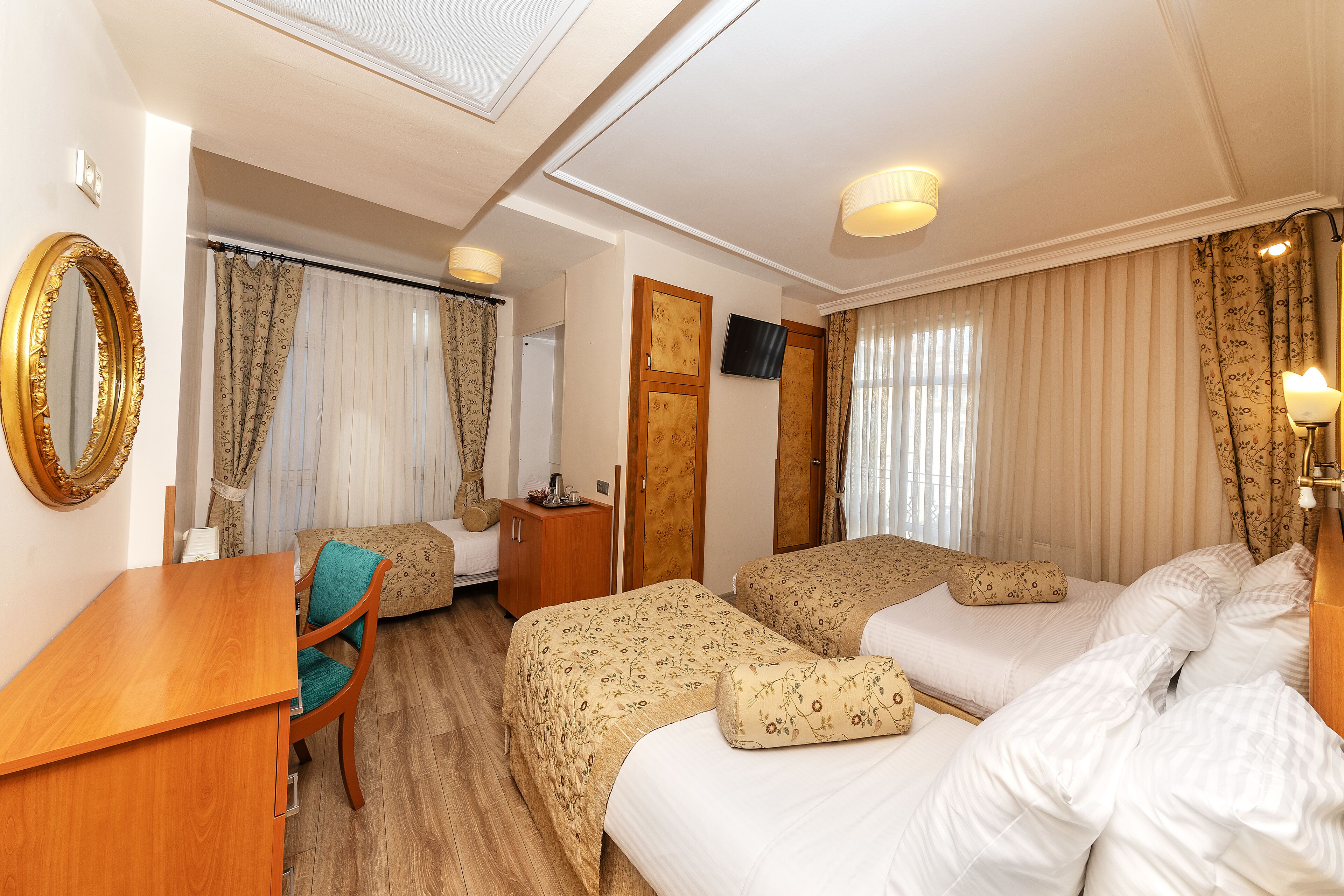 Foto - Santa Ottoman