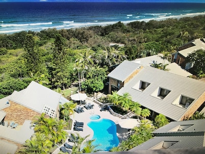 葛籣伊甸园海滩度假村