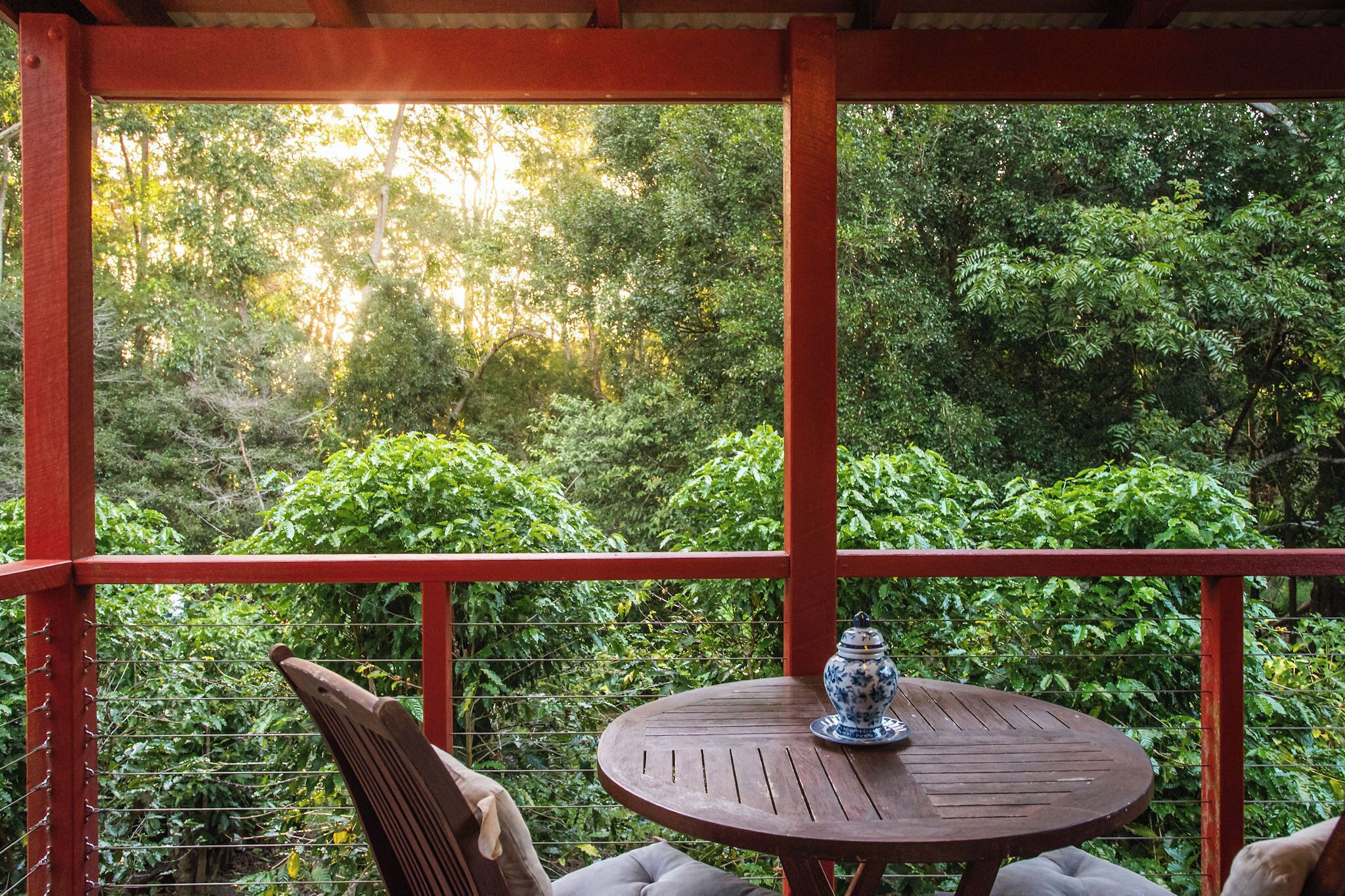 Queenslander Train Carriage | Individually furnished, desk, WiFi, bed sheets