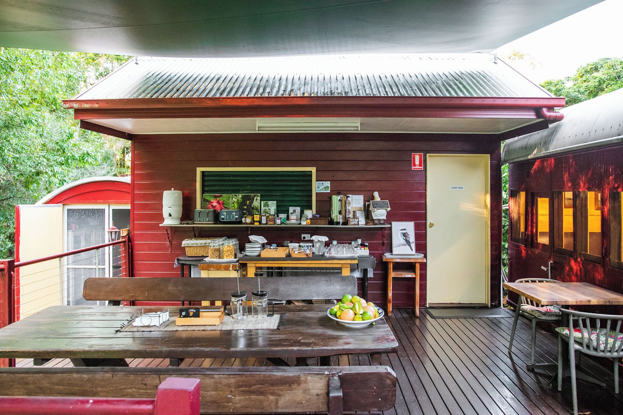 Desayuno continental (AUD 12.50 por persona) 