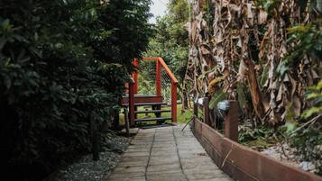 Queenslander Train Carriage | Premium bedding, pillow-top beds, individually decorated