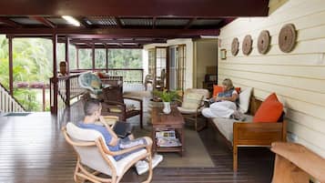 Beerwah Room | Terrace/patio