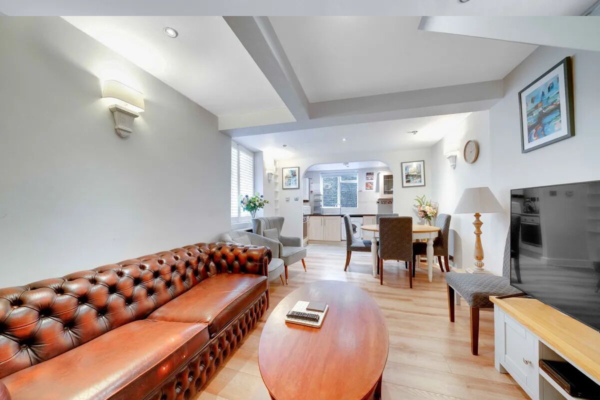 Apartment, Private Bathroom (2 bed Perham) | Living area