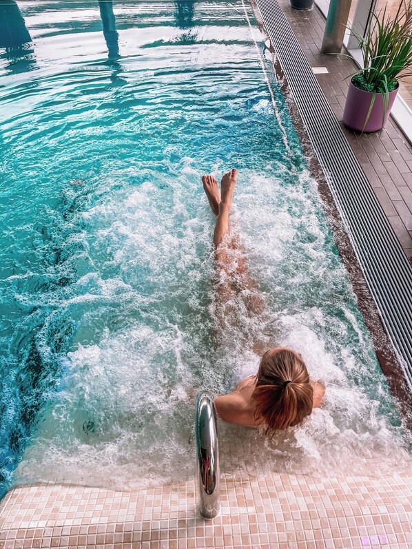 Indoor pool, outdoor pool