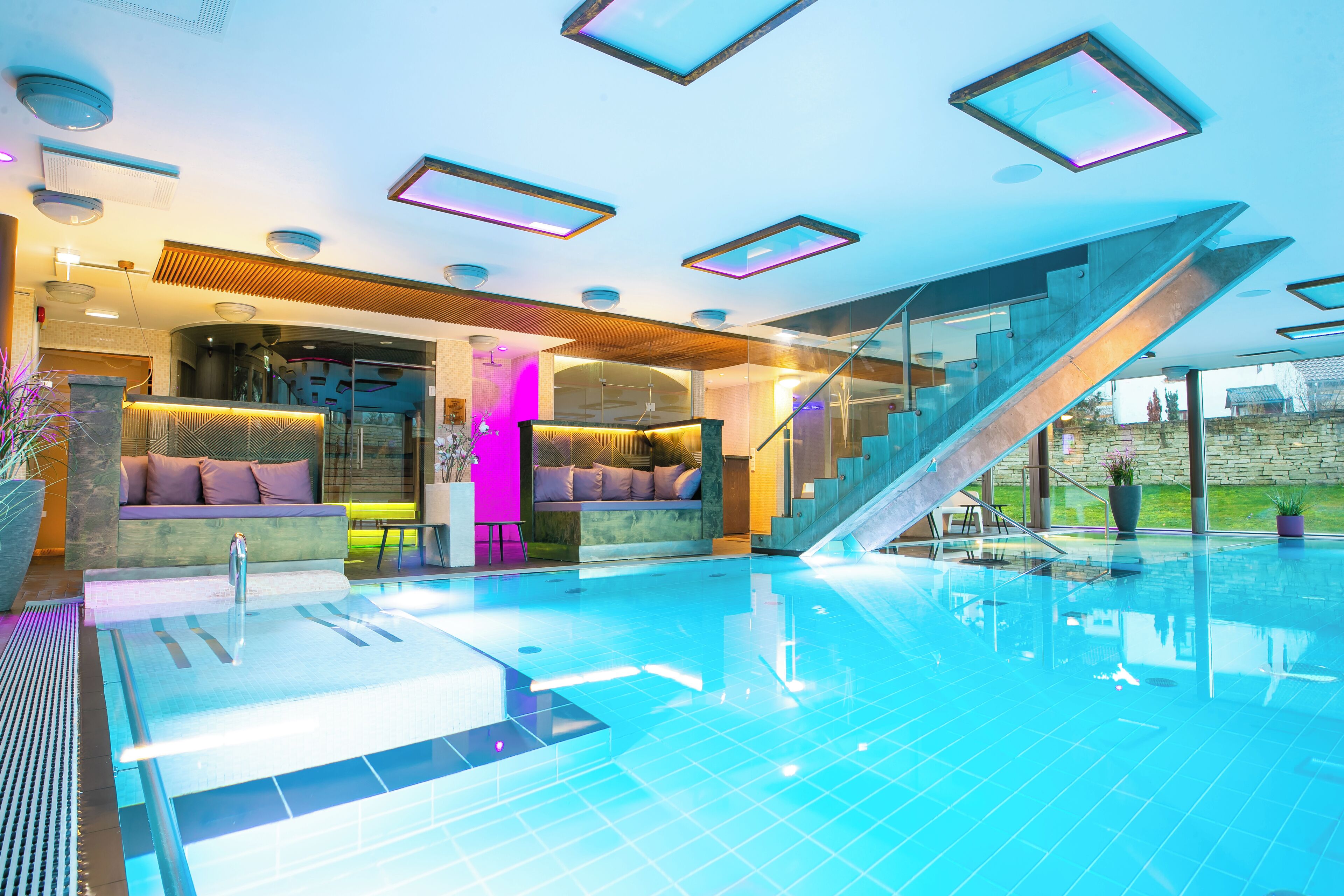 sauna, hot tub, body treatments, prenatal massages, body wraps