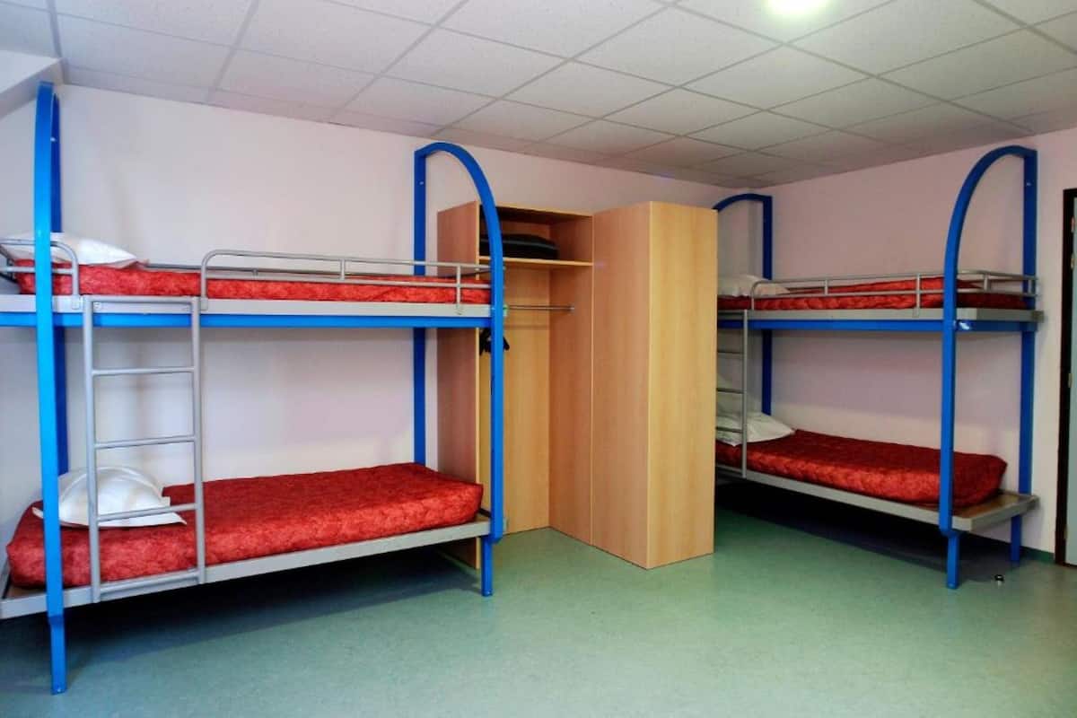 Desk, blackout drapes, free WiFi, bed sheets