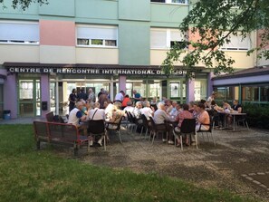 Breakfast, lunch, dinner served; French cuisine  - Ethic Etapes Dijon (Dijon)