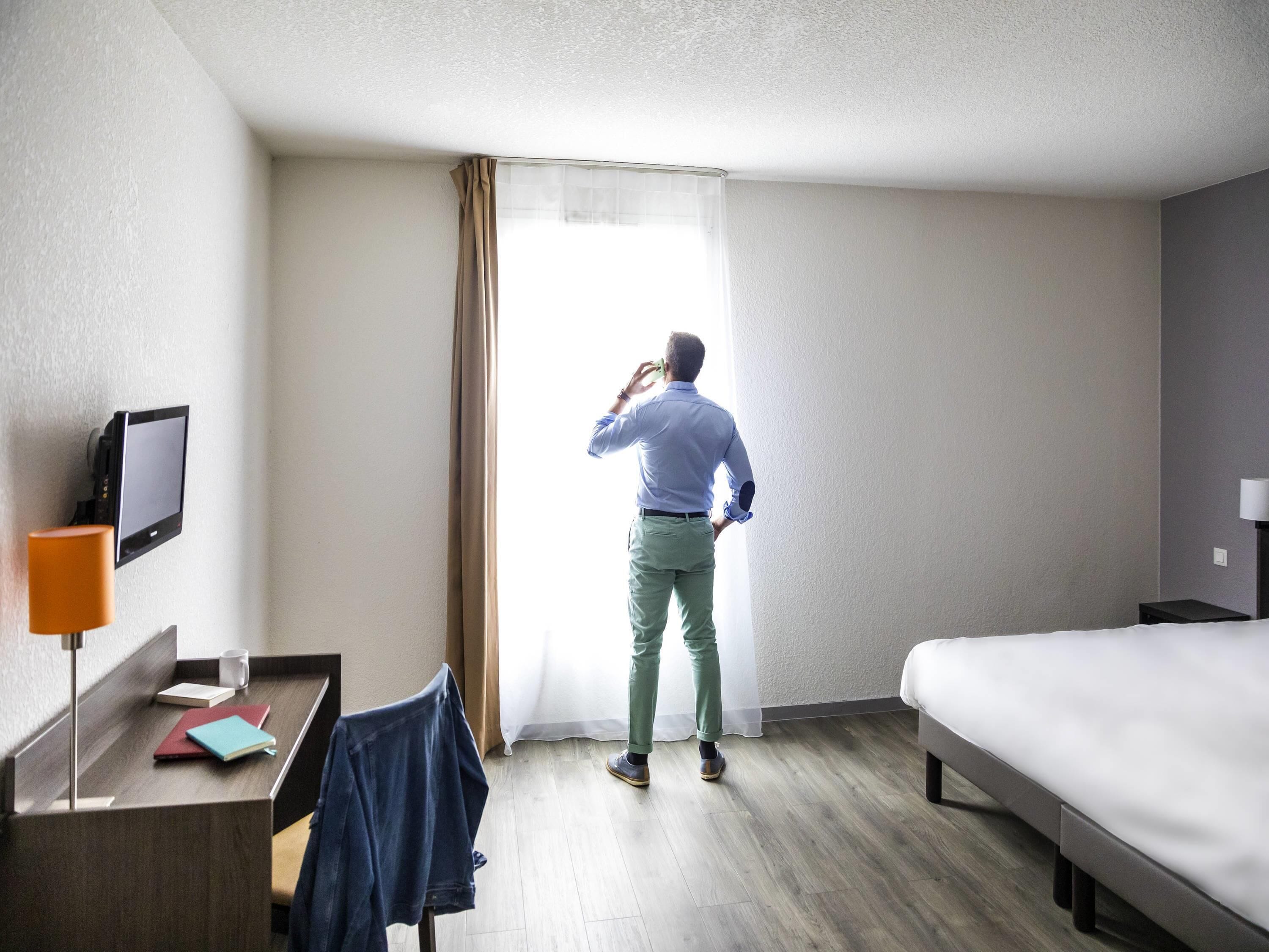 Studio, 1 dobbeltseng (Large) | Skrivebord, blendingsgardiner, lydisolert og strykejern/-brett