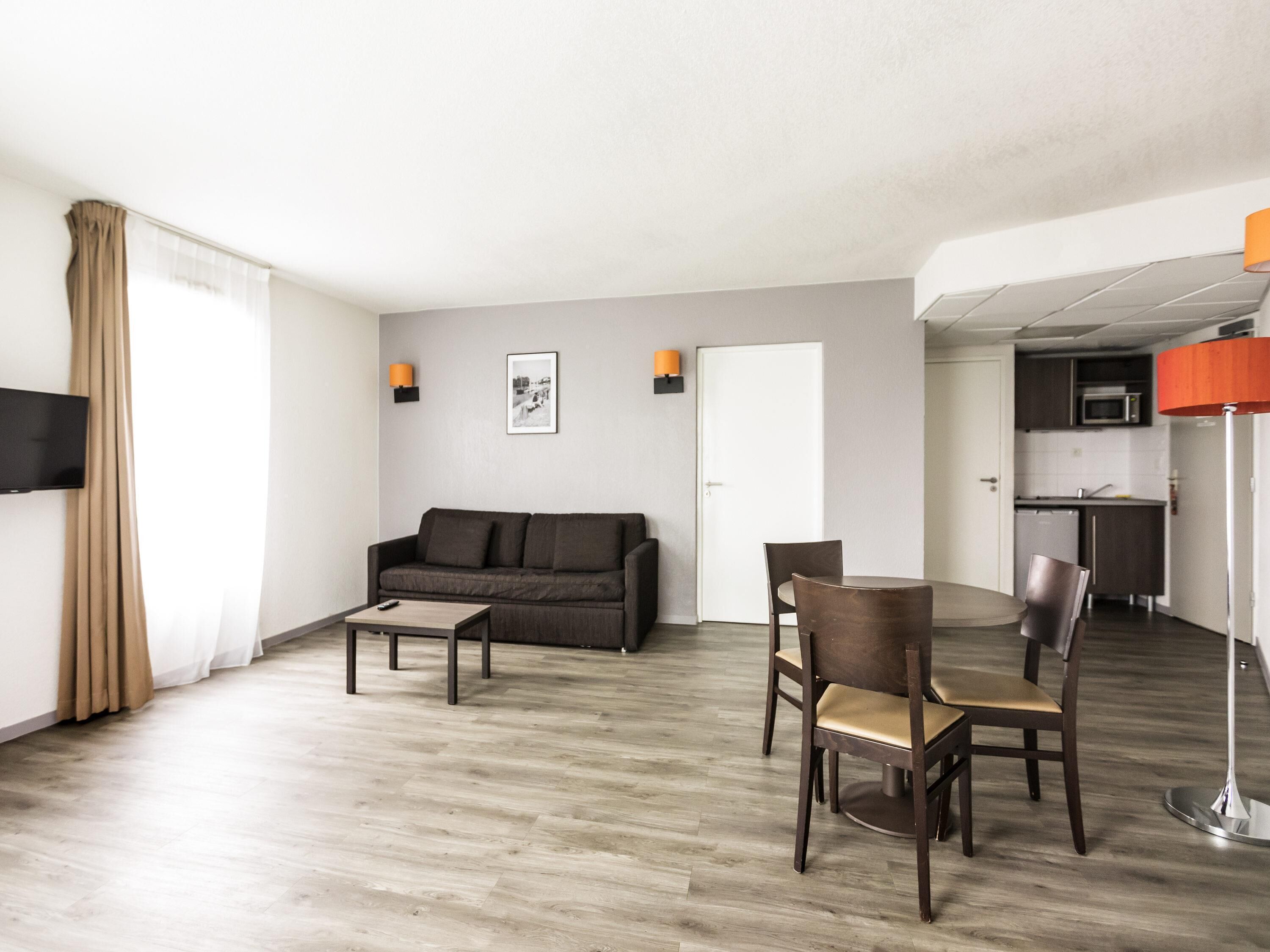 Appartement, 1 chambre | Bureau, rideaux d’obscurcissement, système d’insonorisation