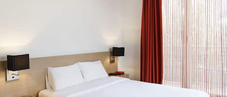 Studio, 1 Double Bed (Large) | Desk, soundproofing, free cribs/infant beds, free WiFi