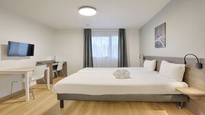 80-cm-Fernseher mit Satellitenempfang