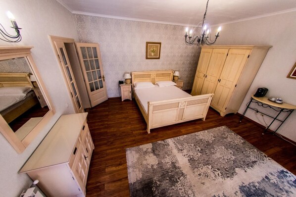 Cribs/infant beds, high-speed internet - Elite Hotel Oradea (Oradea)