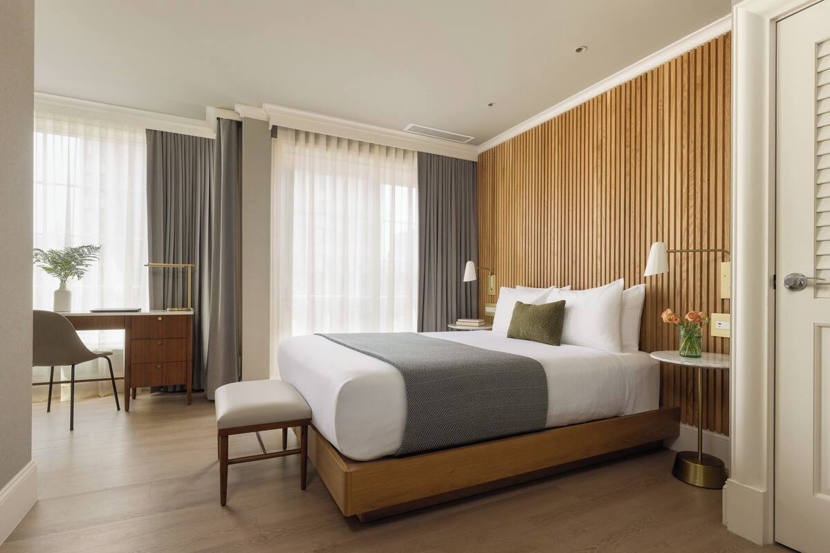 1 bedroom, premium bedding, pillow-top beds, in-room safe