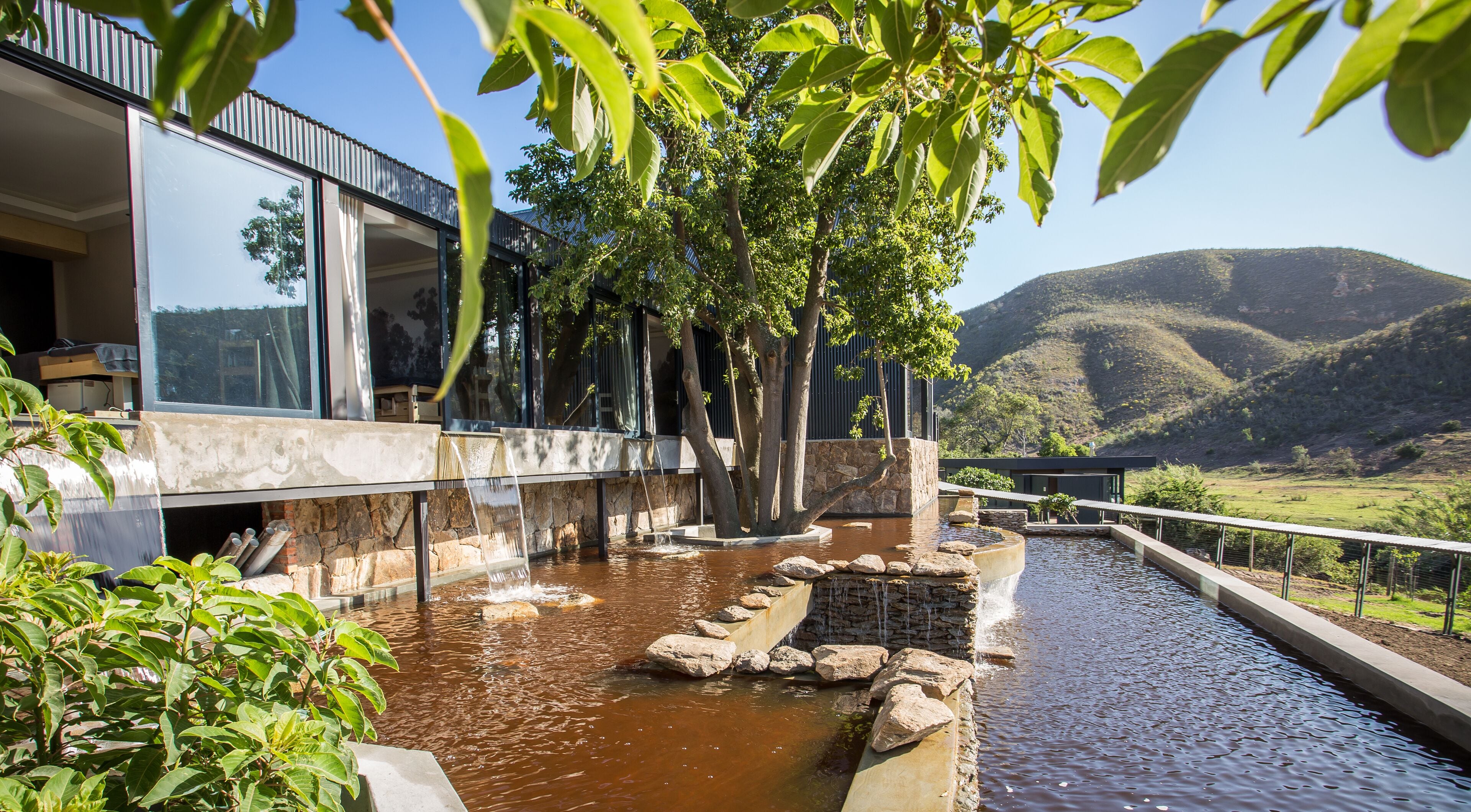 Couples treatment rooms, sauna, hot tub, steam room, Turkish bath