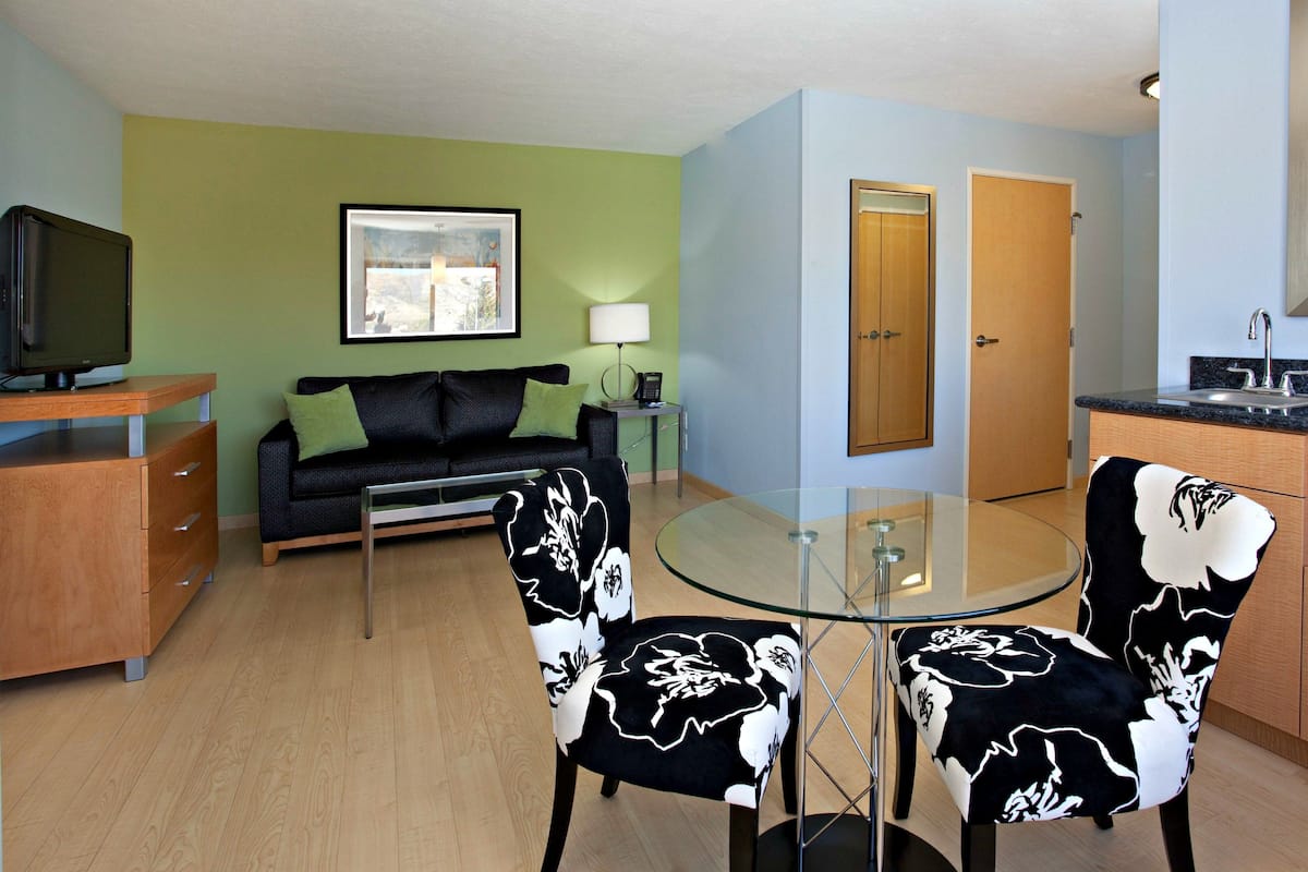 Suite, 1 Bedroom | 1 bedroom, desk, blackout drapes, iron/ironing board