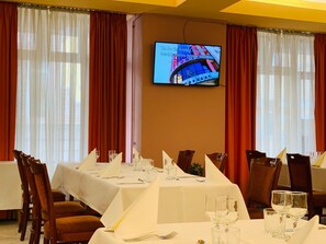 Dining - Victoria Hotel Cluj Napoca (Cluj-Napoca)