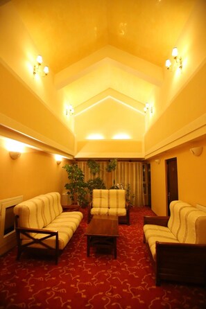 Lobby - Hotel Mara (Baia Mare)