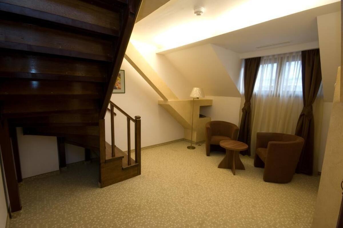 Superior Room | Minibar, in-room safe, desk, soundproofing