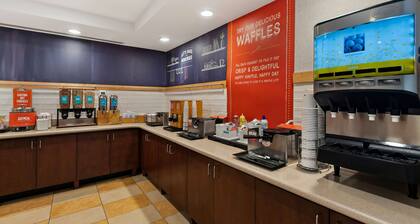 Hampton Inn & Suites Fort Belvoir Alexandria South