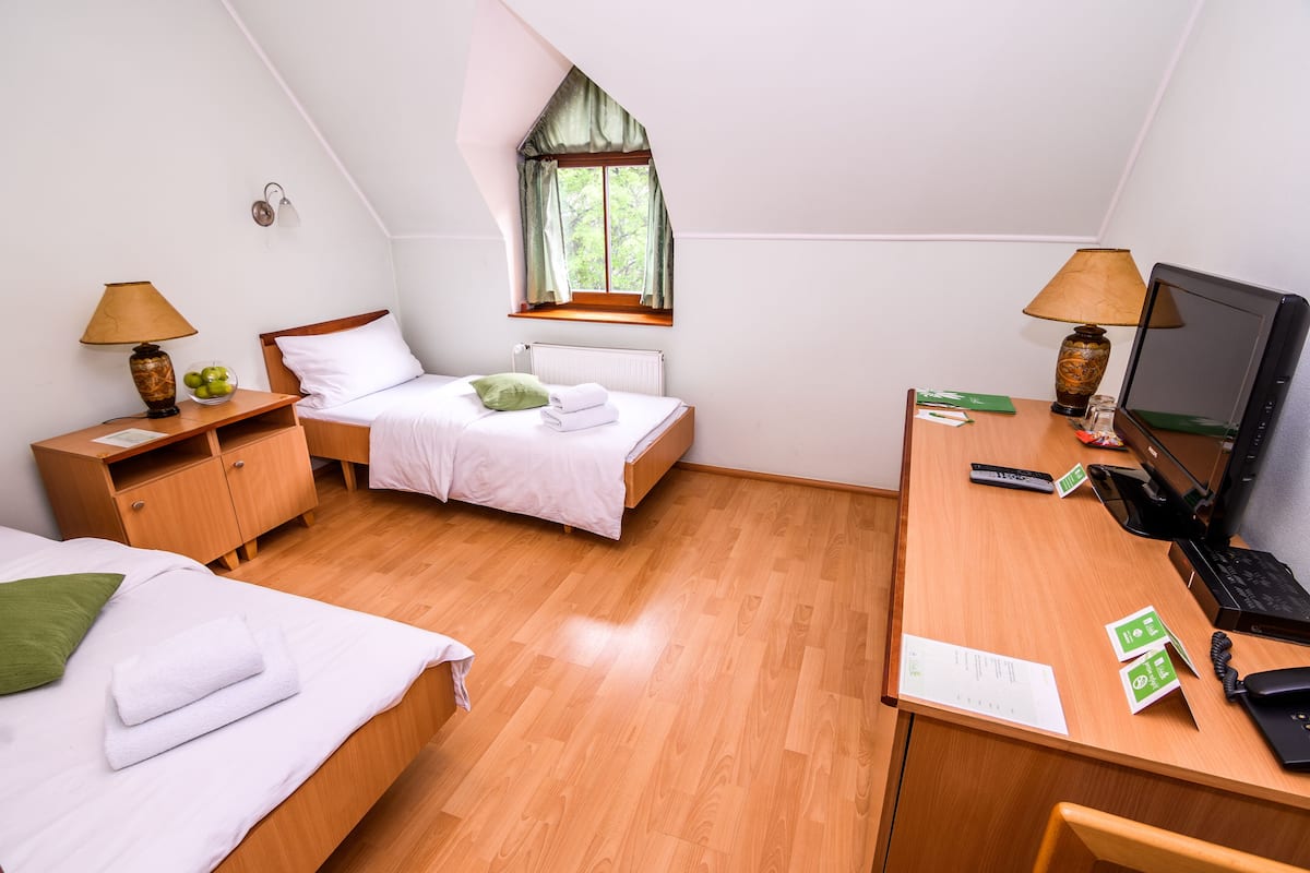 Premium bedding, minibar, in-room safe, desk