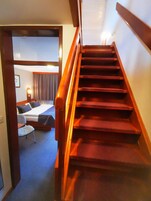 Quarto família, quartos conectados | Cofres nos quartos, escrivaninha, espaço de trabalho para notebook