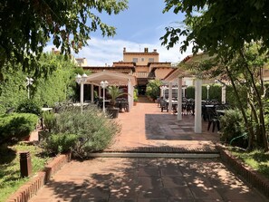 Exterior - Can Pou (Vidreres)