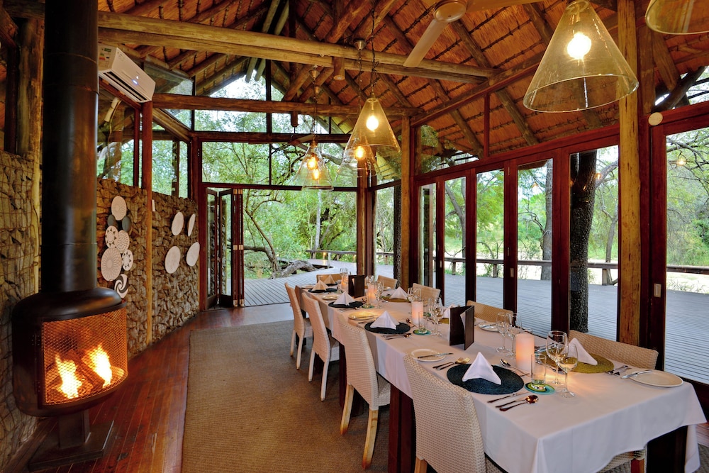 Rhino Post Safari Lodge by null