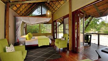 Pillowtop beds, minibar, in-room safe, desk