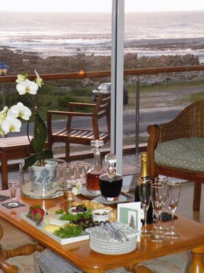 Interior detail - 138 Marine Beachfront Guesthouse (Hermanus)