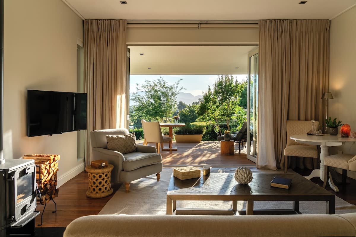 Luxury Room | Premium bedding, free minibar, in-room safe, individually decorated